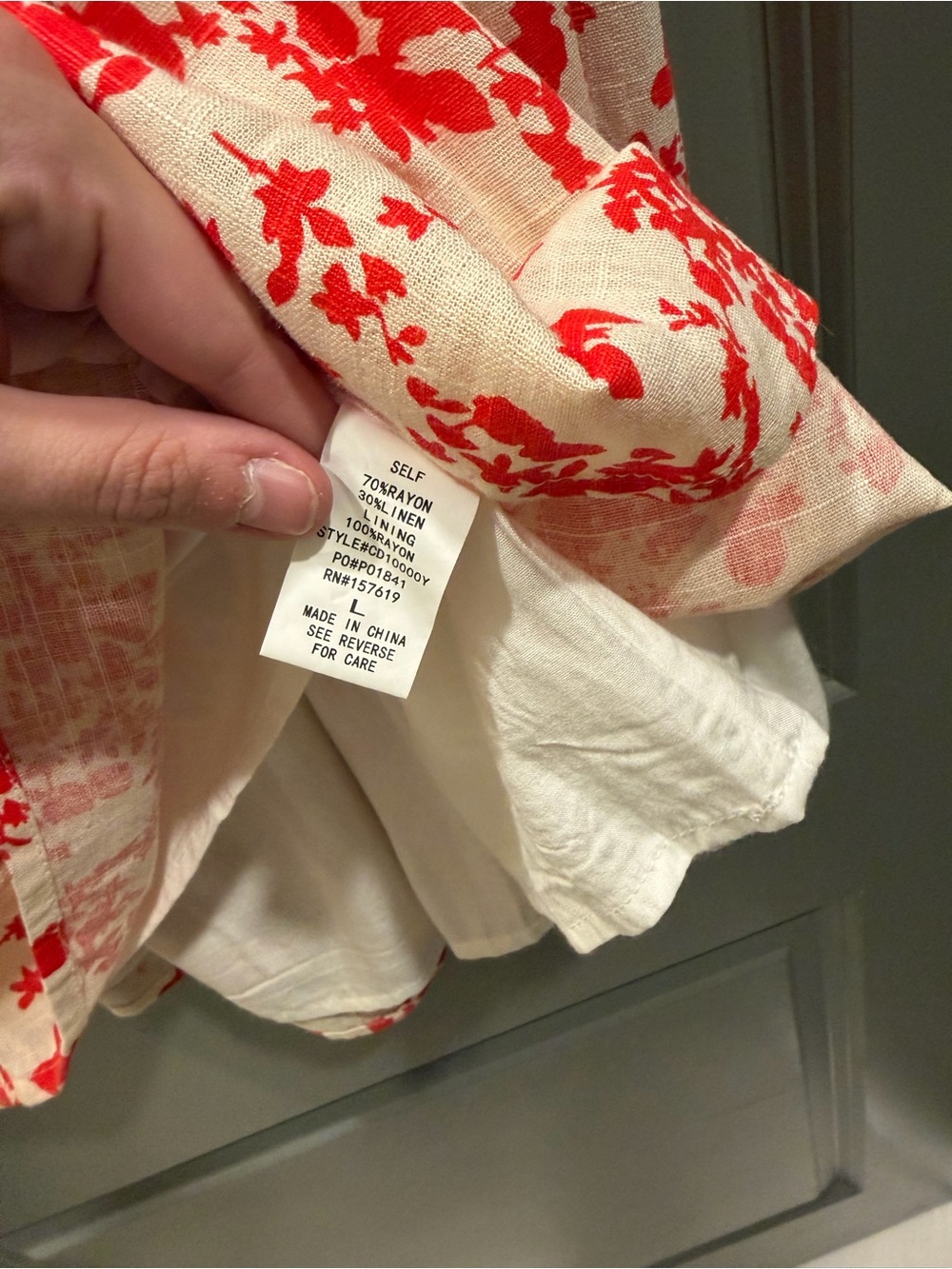 Floral V-Neck Summer Dress in Cream and Red - Picture 6 of 6